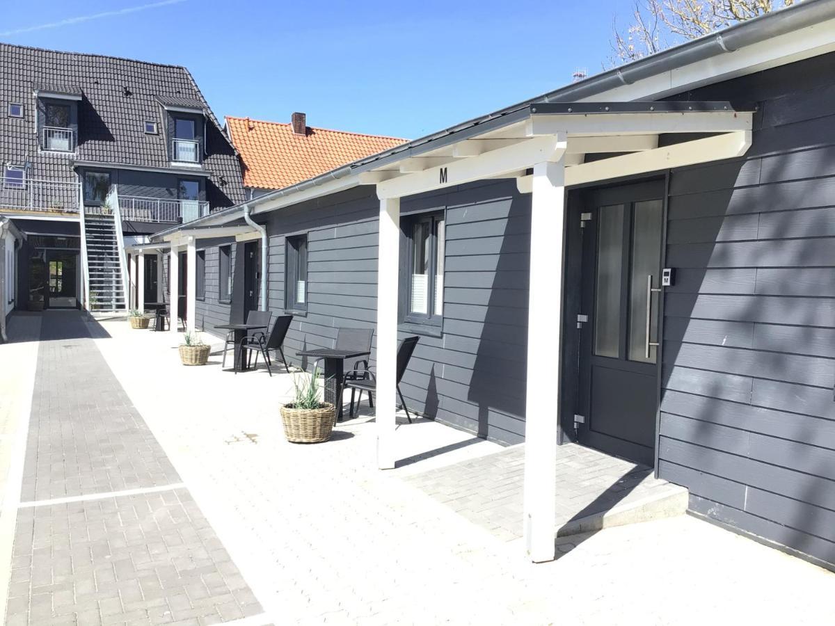 Landschaftliches Haus Aparthotel Toenning Exterior photo